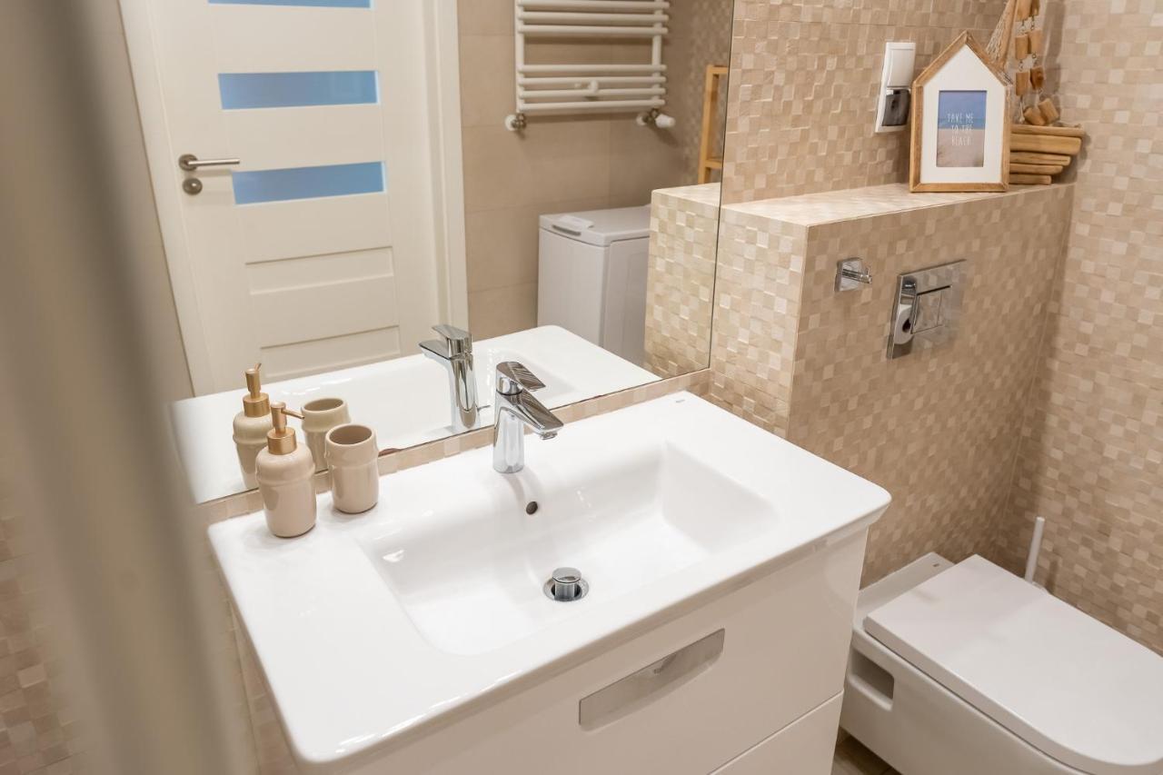 Przystan Kolo Brzegu Apartment Kolobrzeg Ngoại thất bức ảnh